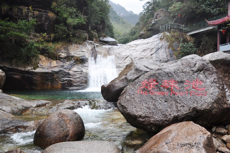 【日出黄山】:黄山,翡翠谷,画里宏村,船游新安江【五星纯玩】高铁四